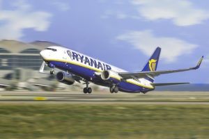 ​Caso del mese di Federconsumatori ER. Se l’aereo è in ritardo, la compagnia non accampi scuse