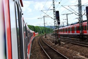 Coronavirus, dal 18 maggio aumento dell’offerta per treni e bus: Adeguata l’offerta ai previsti incrementi di utenza. Ancora raccomandate le misure anticontagio