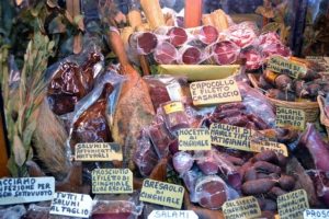 Etichettatura degli alimenti, via libera a etichetta salva-salumi. Una grande vittoria del “Made in Italy”