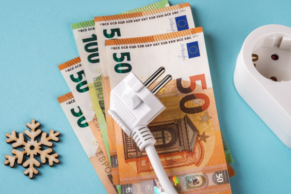 Aumenti pesantissimi del prezzo di gas ed energia elettrica per le famiglie: ancora più necessario l’intervento anche della Regione