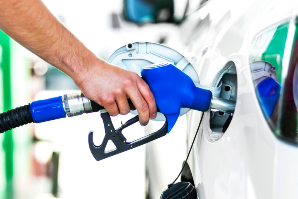 Il lunedi’ nero dei consumatori dell’Emilia-Romagna. Il 96% dei distributori Oltre i 2 euro al litro per il diesel. Cresce anche la benzina.