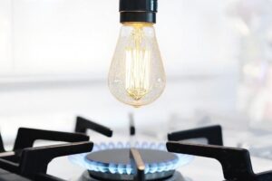 Bollette di luce e gas: comprendere la fattura e tutelarsi in caso di anomalie